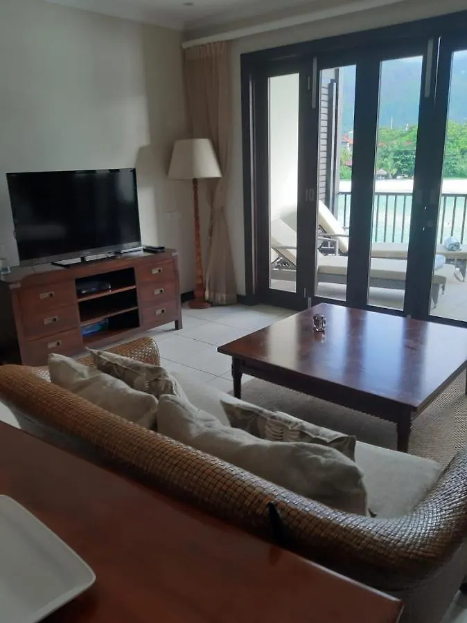 Cocoon Apartment Victoria 0*,